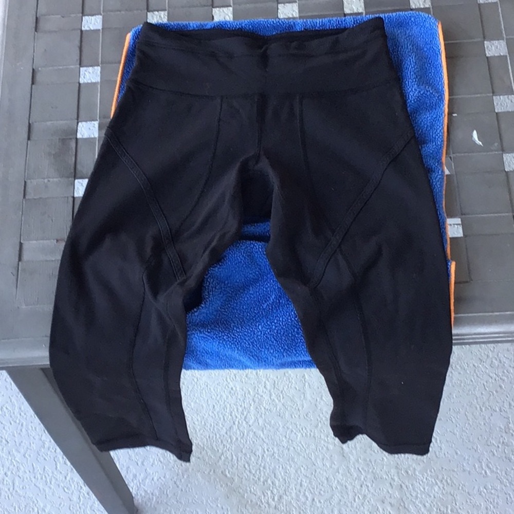 Lululemon leggings cropped size 4 used conditions